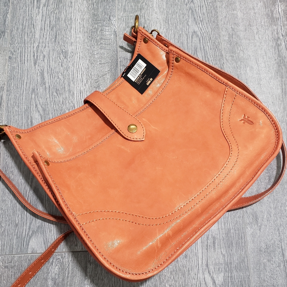 Frye Brand New Leather Madison North/South - Picture 2 of 8